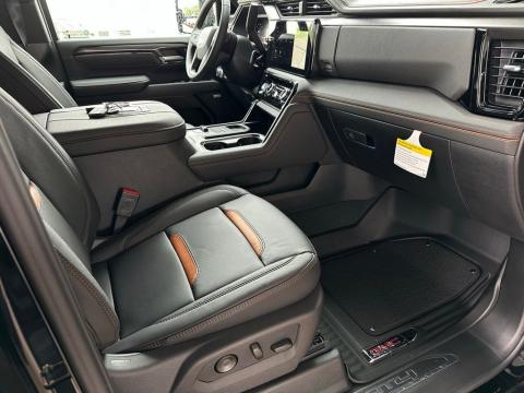 New Onyx Black 2026 GMC Sierra 2500HD AT4 4WD - photo 15 - Stock #260942
