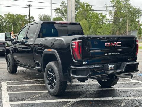 New Onyx Black 2026 GMC Sierra 2500HD AT4 4WD - photo 8 - Stock #260942