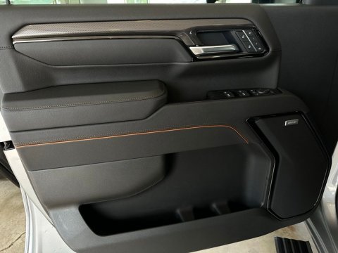 New Sterling Metallic 2026 GMC Sierra 2500HD AT4 4WD - photo 10 - Stock #260978