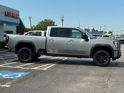New Sterling Metallic 2026 GMC Sierra 2500HD AT4 4WD - photo 5 - Stock #260978