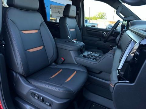New Volcanic Red Tintcoat 2026 GMC Sierra 2500HD AT4 4WD - photo 15 - Stock #260932