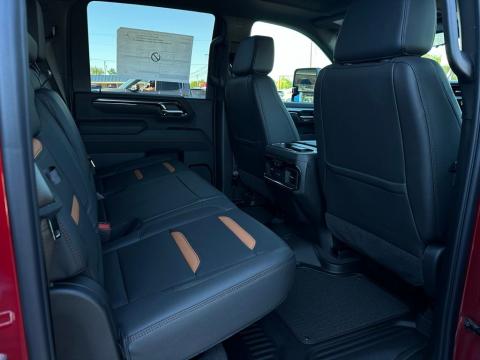 New Volcanic Red Tintcoat 2026 GMC Sierra 2500HD AT4 4WD - photo 16 - Stock #260932