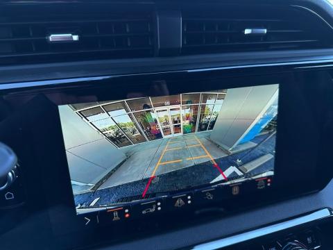 New Volcanic Red Tintcoat 2026 GMC Sierra 2500HD AT4 4WD - photo 24 - Stock #260932
