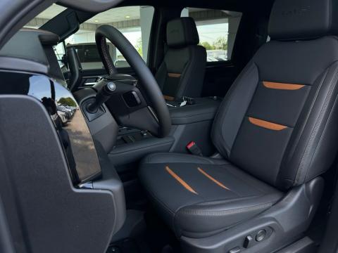 New Summit White 2026 GMC Sierra 2500HD AT4 4WD - photo 12 - Stock #260939