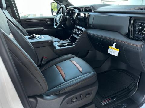 New Summit White 2026 GMC Sierra 2500HD AT4 4WD - photo 15 - Stock #260939