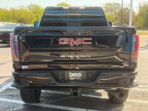 Pre-Owned Onyx Black 2025 GMC Sierra 2500HD AT4 4WD - photo 6 - Stock #261171A