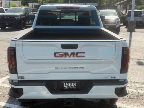 Pre-Owned Summit White 2025 GMC Sierra 2500HD AT4 4WD - photo 6 - Stock #261097A