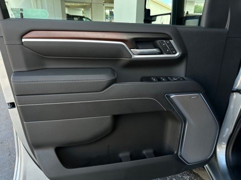 New Sterling Metallic 2026 GMC Sierra 2500HD Denali 4WD - photo 10 - Stock #261031