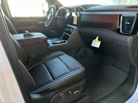 2026 GMC Sierra 2500HD Denali