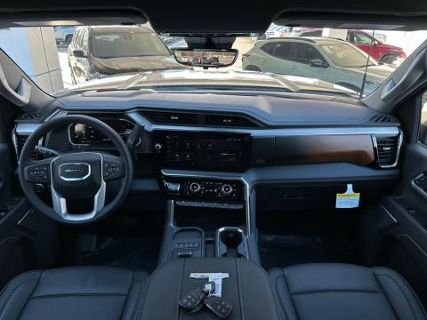 2026 GMC Sierra 2500HD Denali