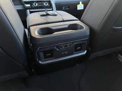 2026 GMC Sierra 2500HD Denali