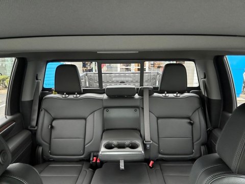 New Onyx Black 2026 GMC Sierra 2500HD Denali 4WD - photo 25 - Stock #261040