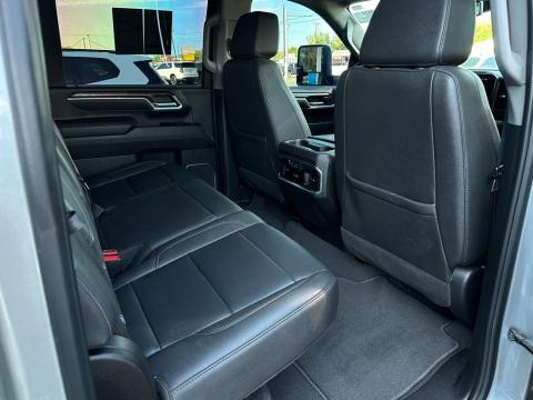 Pre-Owned Sterling Metallic 2025 GMC Sierra 3500HD SLT 4WD - photo 18 - Stock #A1034