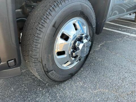 Pre-Owned Sterling Metallic 2025 GMC Sierra 3500HD SLT 4WD - photo 9 - Stock #A1034