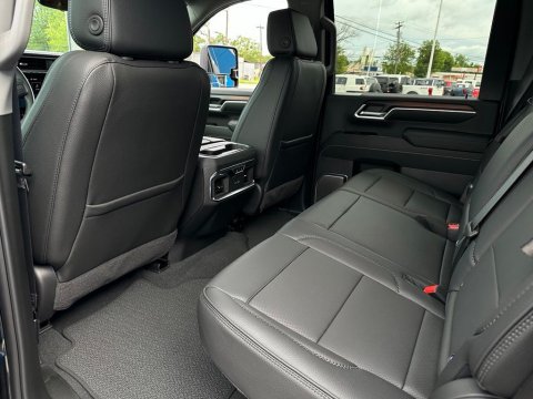 New Onyx Black 2026 GMC Sierra 3500HD Denali 4WD - photo 14 - Stock #261057