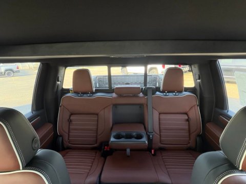 New Onyx Black 2026 GMC Sierra 2500HD Denali Ultimate 4WD - photo 25 - Stock #261177