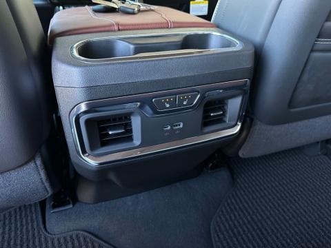New Glacier White Tricoat 2026 GMC Sierra 2500HD Denali Ultimate 4WD - photo 21 - Stock #260896