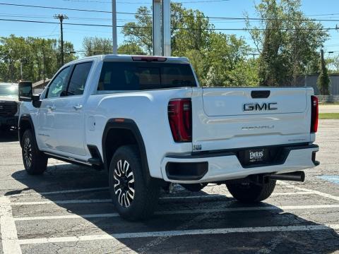 New Glacier White Tricoat 2026 GMC Sierra 2500HD Denali Ultimate 4WD - photo 8 - Stock #260896
