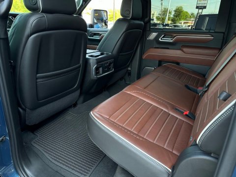 Pre-Owned Downpour Metallic 2025 GMC Sierra 2500HD Denali Ultimate 4WD - photo 15 - Stock #260896A