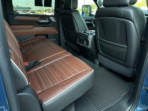 Pre-Owned Downpour Metallic 2025 GMC Sierra 2500HD Denali Ultimate 4WD - photo 18 - Stock #260896A