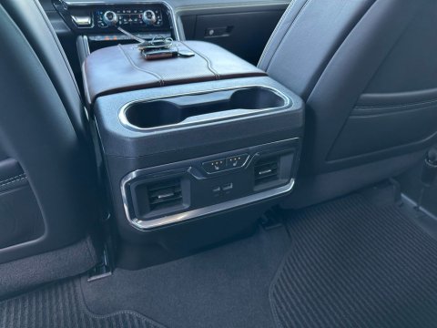 Pre-Owned Downpour Metallic 2025 GMC Sierra 2500HD Denali Ultimate 4WD - photo 22 - Stock #260896A