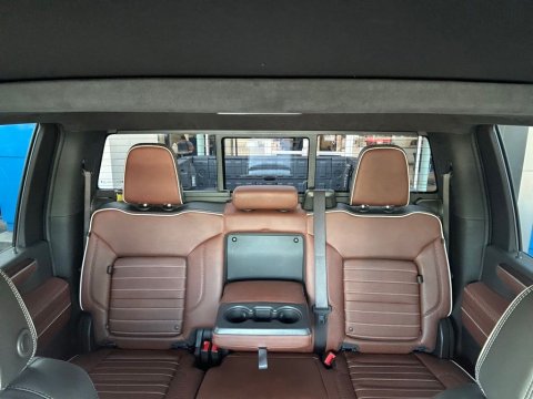 Pre-Owned Downpour Metallic 2025 GMC Sierra 2500HD Denali Ultimate 4WD - photo 26 - Stock #260896A