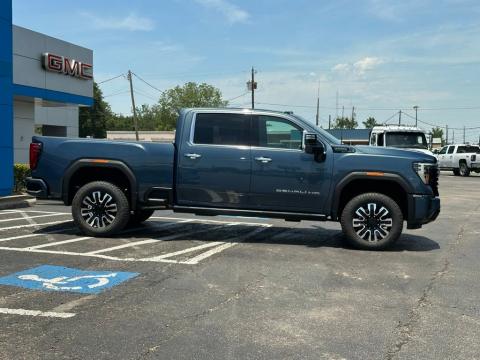 New Downpour Metallic 2026 GMC Sierra 2500HD Denali Ultimate 4WD - photo 4 - Stock #260706