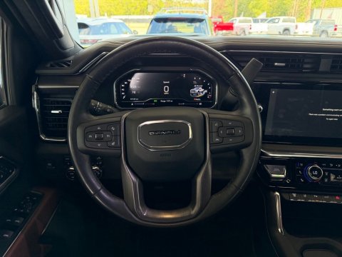 Pre-Owned Onyx Black 2025 GMC Sierra 2500HD Denali Ultimate 4WD - photo 18 - Stock #261346A