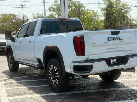 New Glacier White Tricoat 2026 GMC Sierra 2500HD Denali Ultimate 4WD - photo 8 - Stock #261168