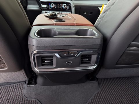 New Glacier White Tricoat 2026 GMC Sierra 2500HD Denali Ultimate 4WD - photo 22 - Stock #261168