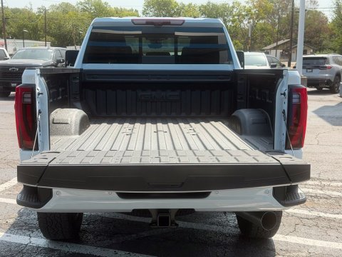 New Glacier White Tricoat 2026 GMC Sierra 2500HD Denali Ultimate 4WD - photo 7 - Stock #261168