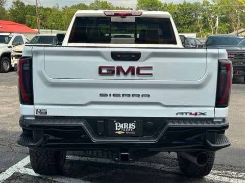 New Summit White 2026 GMC Sierra 2500HD AT4X 4WD - photo 5 - Stock #261103