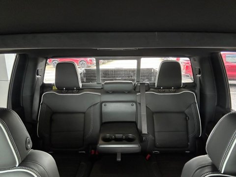 New Summit White 2026 GMC Sierra 2500HD AT4X 4WD - photo 24 - Stock #261103