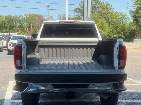 Pre-Owned Summit White 2024 GMC Sierra 2500HD Pro 4WD - photo 4 - Stock #260939A