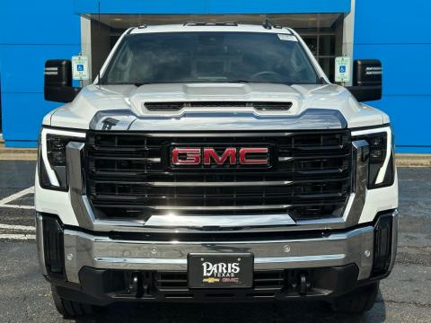 New Summit White 2026 GMC Sierra 2500HD Pro 4WD - photo 2 - Stock #260905