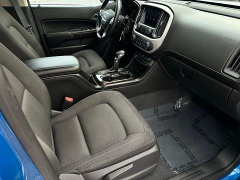 Pre-Owned Dynamic Blue Metallic 2022 GMC Canyon Elevation RWD - photo 16 - Stock #B5590