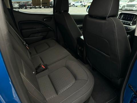 Pre-Owned Dynamic Blue Metallic 2022 GMC Canyon Elevation RWD - photo 18 - Stock #B5590