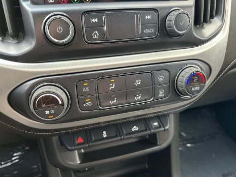 Pre-Owned Dynamic Blue Metallic 2022 GMC Canyon Elevation RWD - photo 25 - Stock #B5590