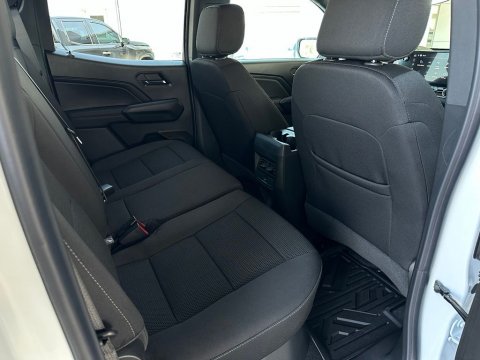 New Summit White 2026 GMC Canyon Elevation RWD - photo 17 - Stock #261163