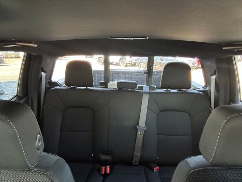 New Summit White 2026 GMC Canyon Elevation RWD - photo 25 - Stock #261163