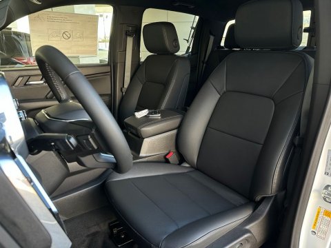 New Summit White 2026 GMC Canyon Elevation RWD - photo 12 - Stock #260533