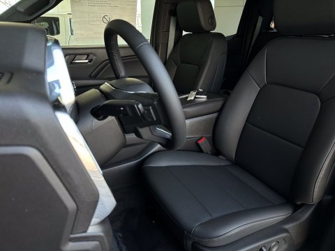 New Sterling Metallic 2026 GMC Canyon Elevation RWD - photo 13 - Stock #260710