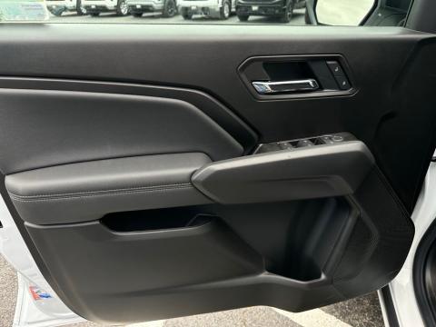 New Summit White 2026 GMC Canyon Elevation RWD - photo 10 - Stock #260913