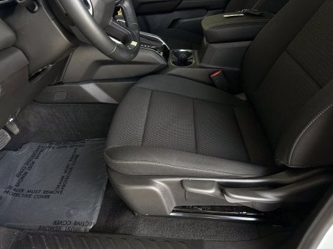 New Summit White 2026 GMC Canyon Elevation RWD - photo 12 - Stock #260496