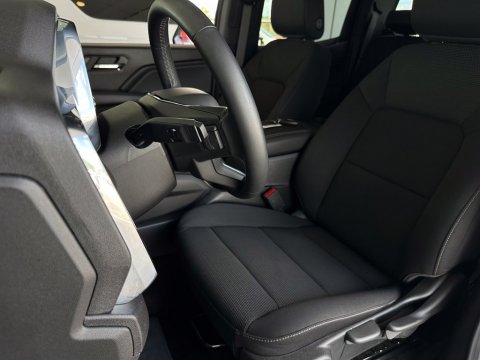 New Summit White 2026 GMC Canyon Elevation RWD - photo 13 - Stock #260496