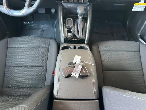New Onyx Black 2026 GMC Canyon Elevation RWD - photo 18 - Stock #260893