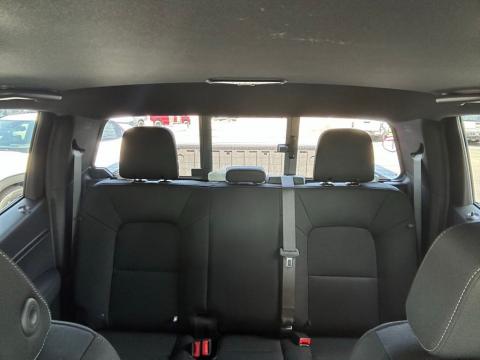 New Onyx Black 2026 GMC Canyon Elevation RWD - photo 23 - Stock #260893