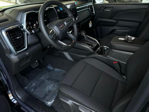 New Onyx Black 2026 GMC Canyon Elevation RWD - photo 9 - Stock #260893