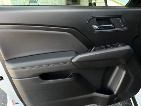New Summit White 2026 GMC Canyon Elevation RWD - photo 10 - Stock #260674