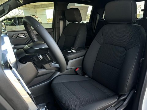 New Summit White 2026 GMC Canyon Elevation RWD - photo 12 - Stock #260674